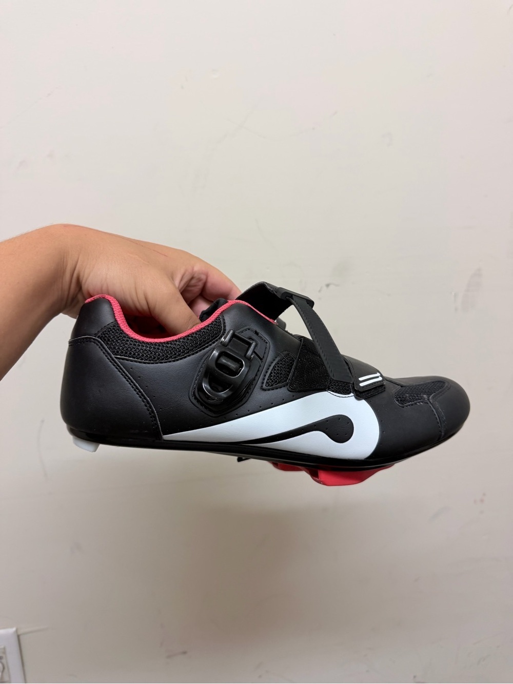 Peleton cycling shoes